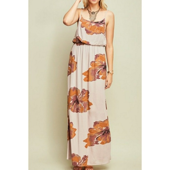 🆕🌿FLORAL BOUTIQUE MAXI DRESS🌿 - Picture 5 of 7